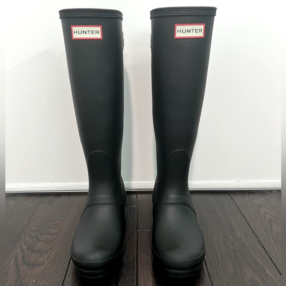Hunter Women’s Tall Back Adjustable Rain Boots